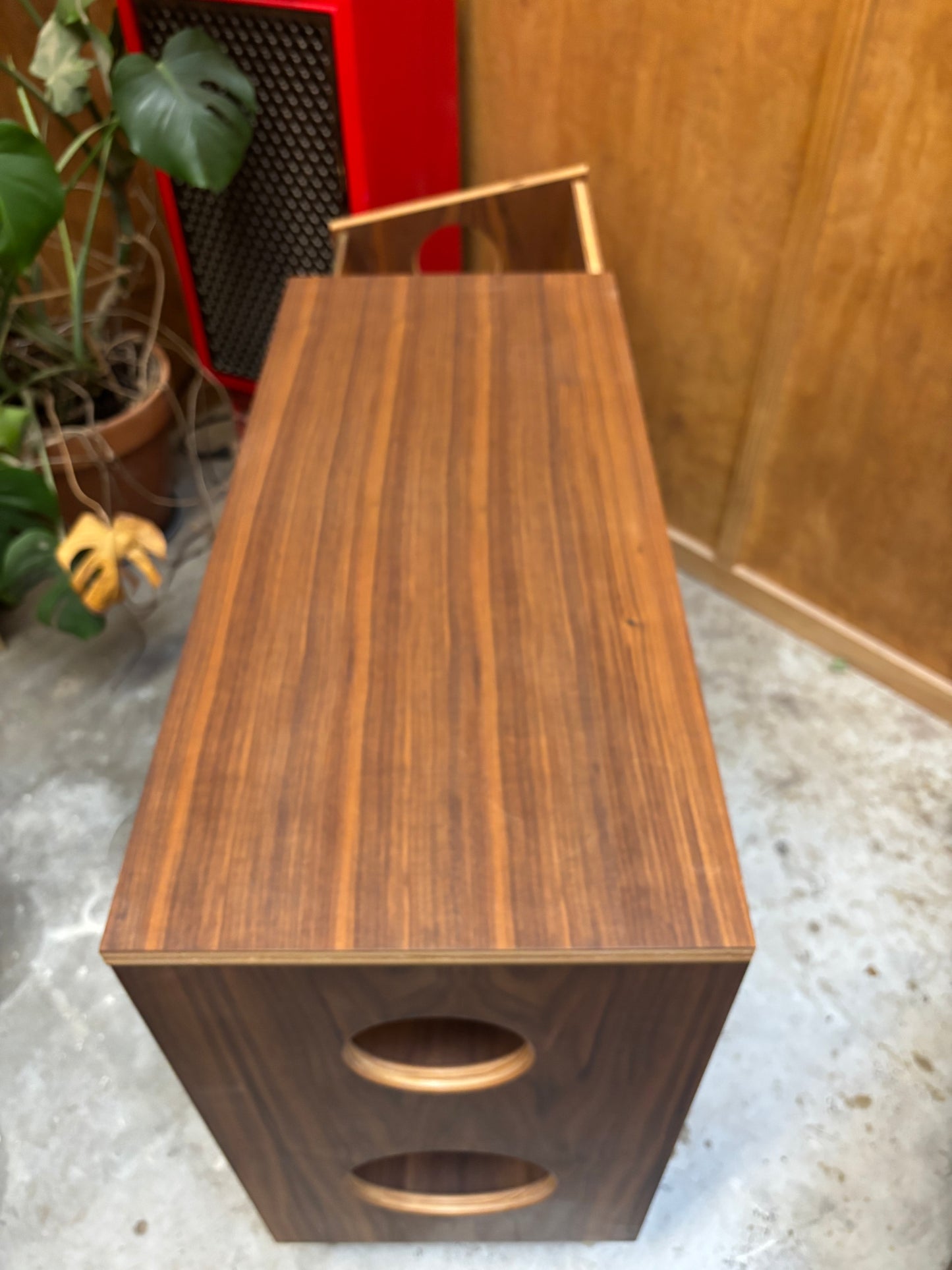 Walnut 'Headliner' #1 Seconds Sale - Floor Model