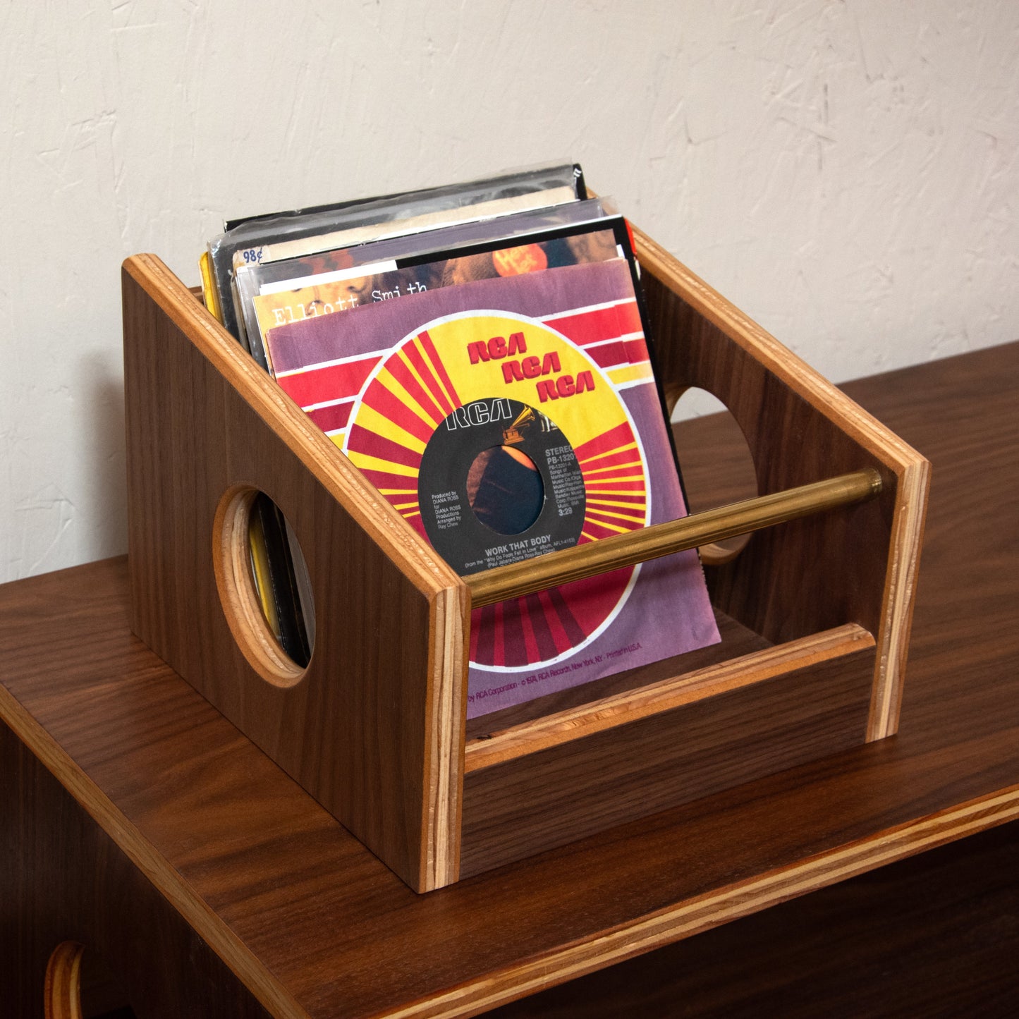 Walnut "Mini Soundcheck" 7" Vinyl Record Crate