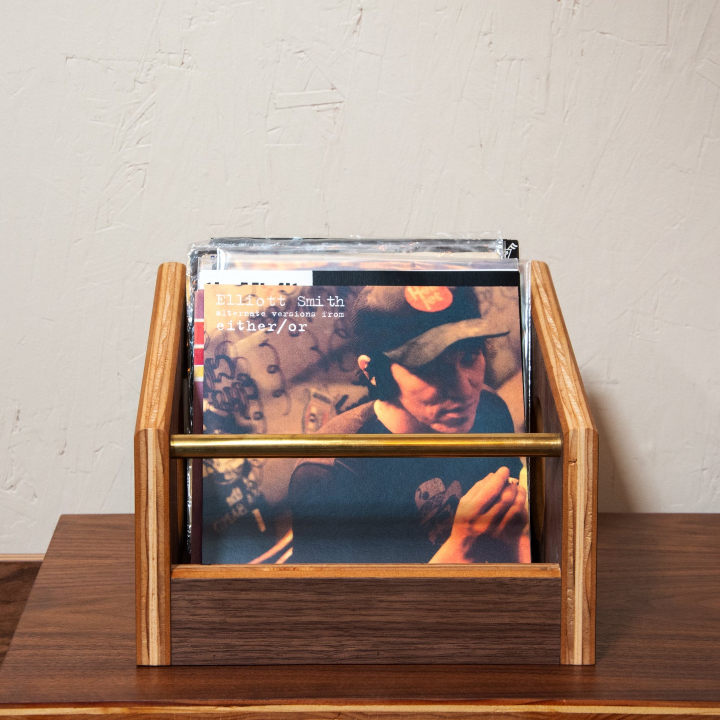 Walnut "Mini Soundcheck" 7" Vinyl Record Crate