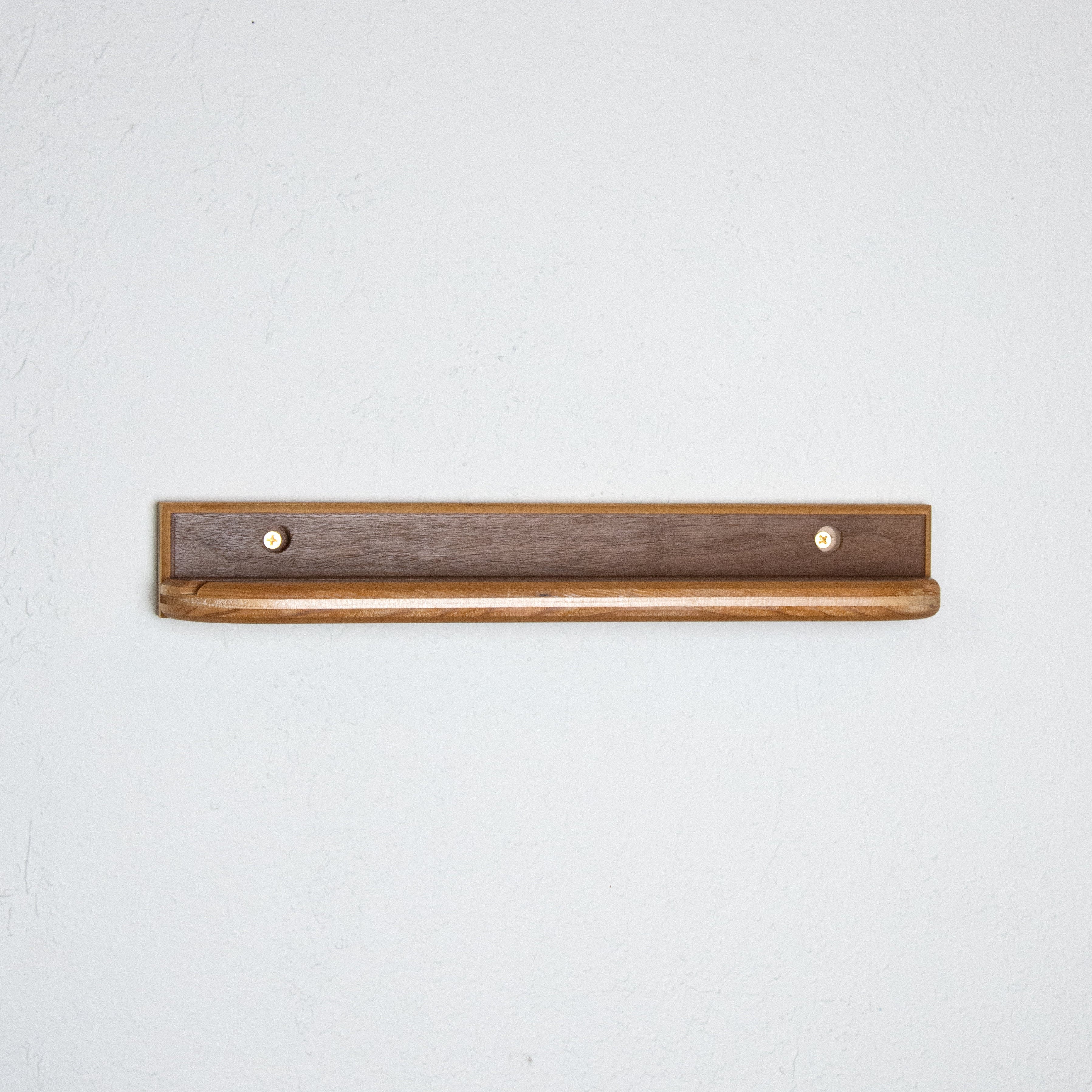 Floating Walnut Vinyl Record Display Shelf – Sidetracked Workshop
