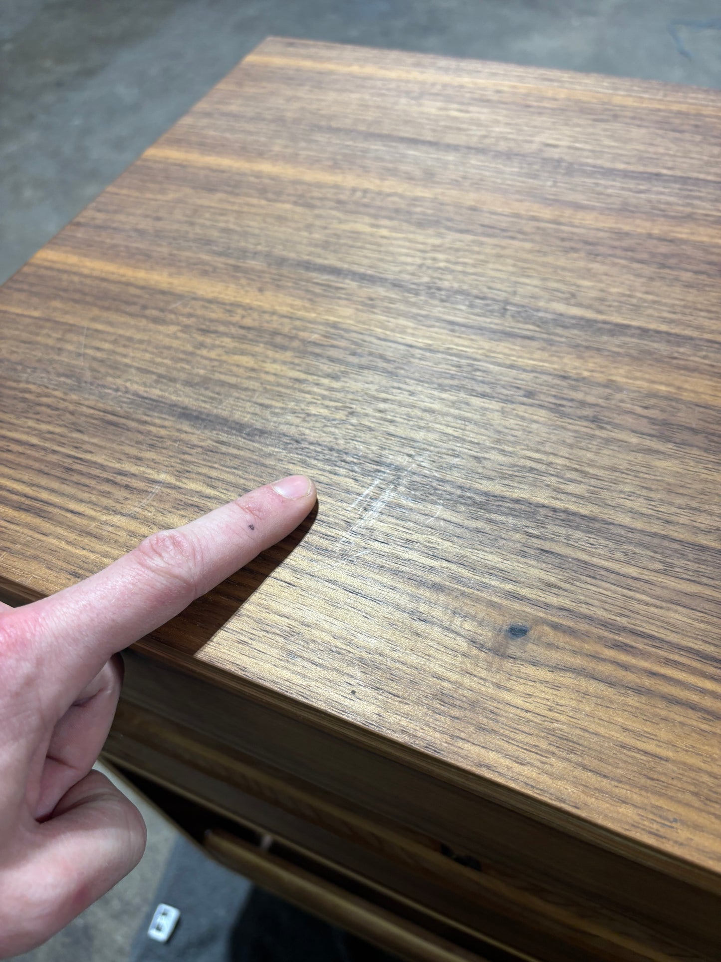 Walnut 'Headliner' #1 Seconds Sale - Floor Model