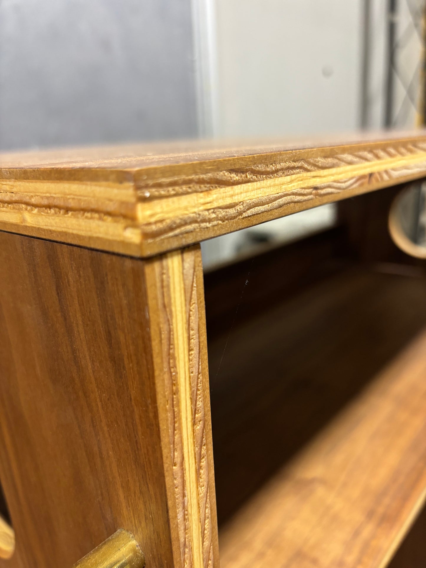 Walnut 'Headliner' #1 Seconds Sale - Floor Model