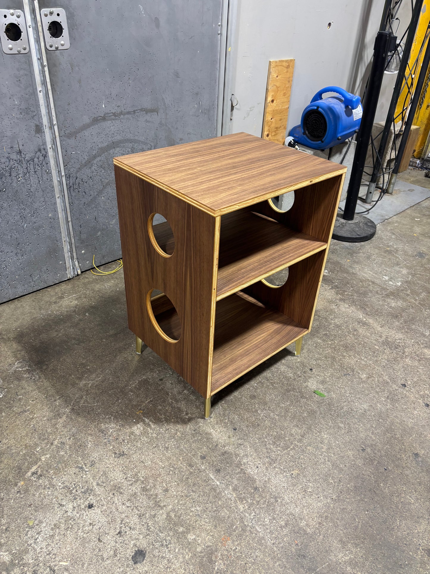 Walnut XL 'Encore' Seconds Sale - XL Custom